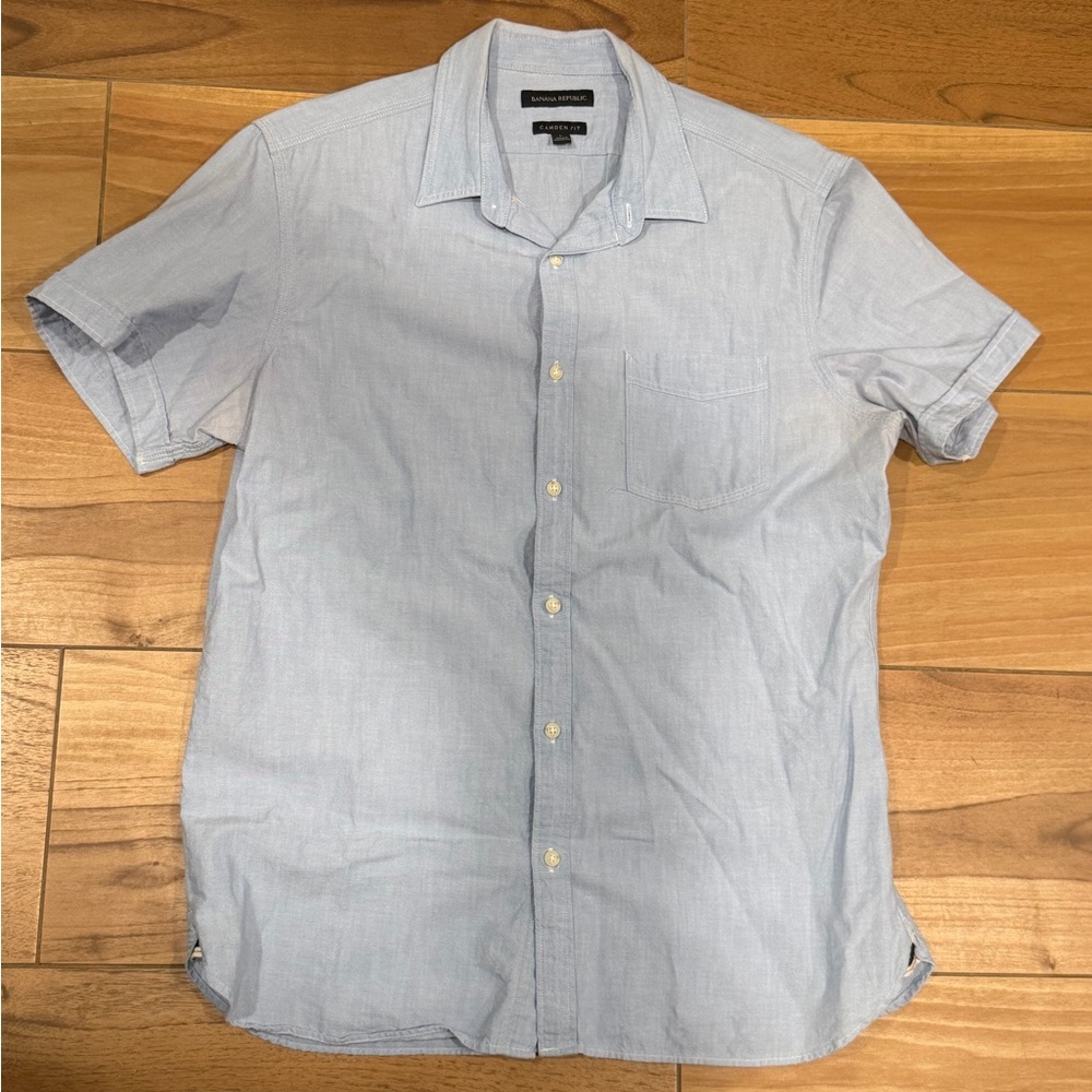 Banana Republic Light Blue Casual Button Down Shirt